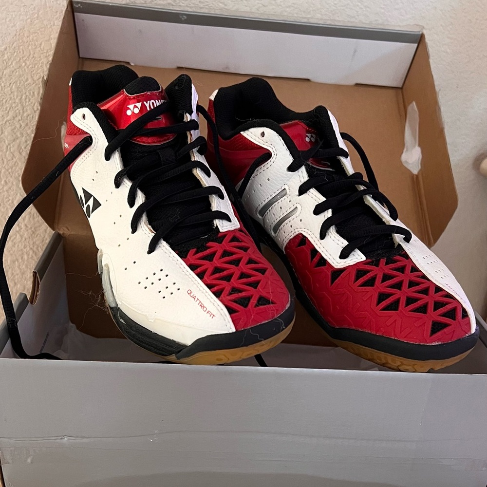 Yonex ‘Power Cushion’ SHB-01MX badminton shoes Men US 7 excellent condition